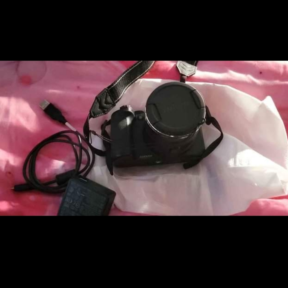 Niko Camera black